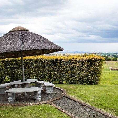 Апартаменты Drakensview Self Catering Уинтертон Экстерьер фото